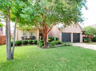 5540 Dunn Hill Dr, Fort Worth, TX 76137