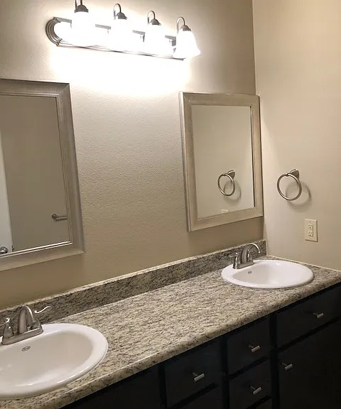 1107 Norman St #105 — Photo 6