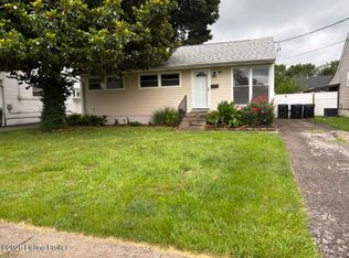 2707 Gardiner Ln, Louisville, KY 40205