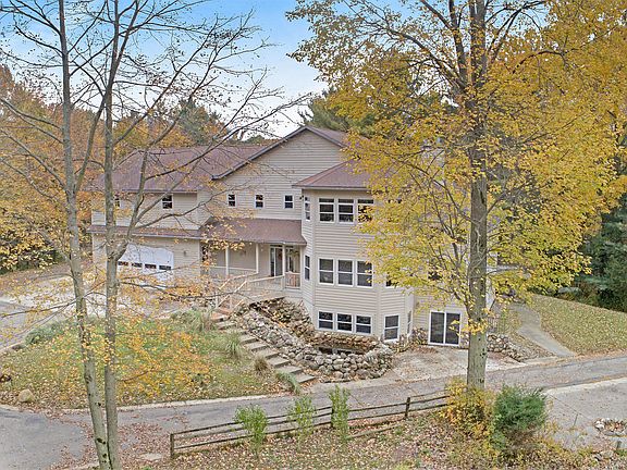 2nd image of 16550 Rich St