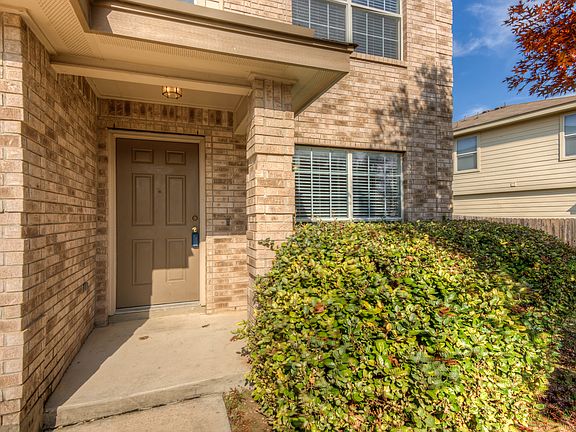 2nd image of 9735 Palomino Oaks