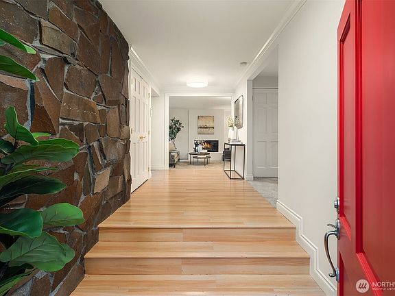 2nd image of 2001 77th Avenue NE