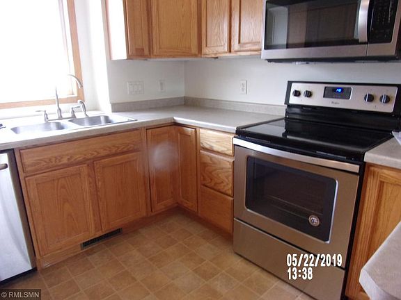3rd image of 1226 Bellflower Ln
