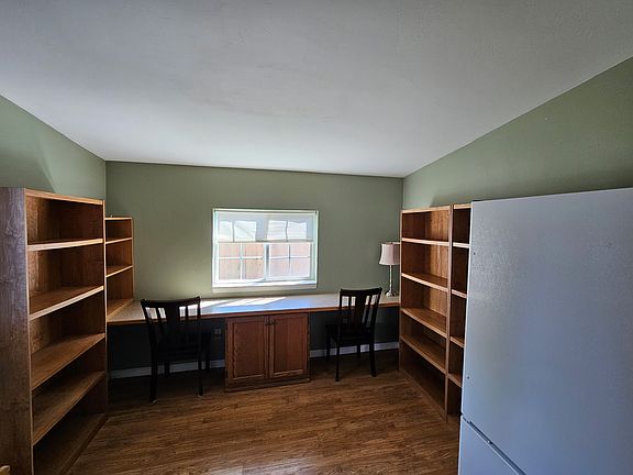 Bonus room. Can be used as a school room, craft room, office, storage, etc.