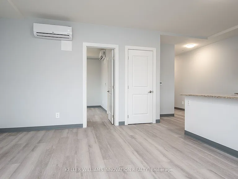 10 Queen St #202 — Photo 8