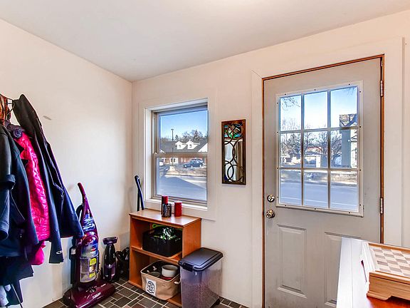 3rd image of 1830 Johnson St NE