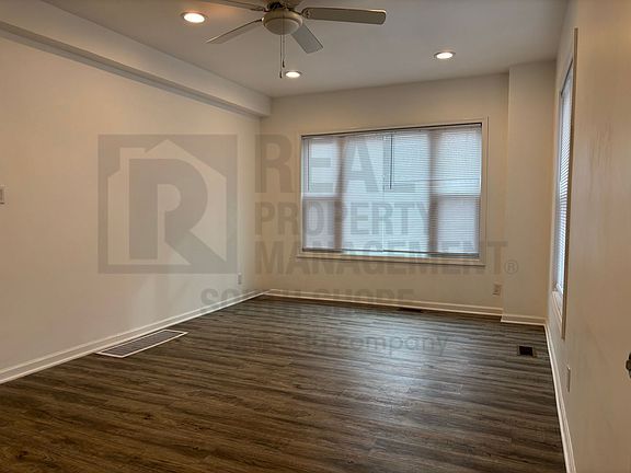 5th image of 2104 E 73rd Ave