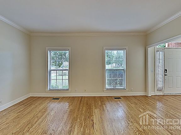 2nd image of 2927 Comer Dr