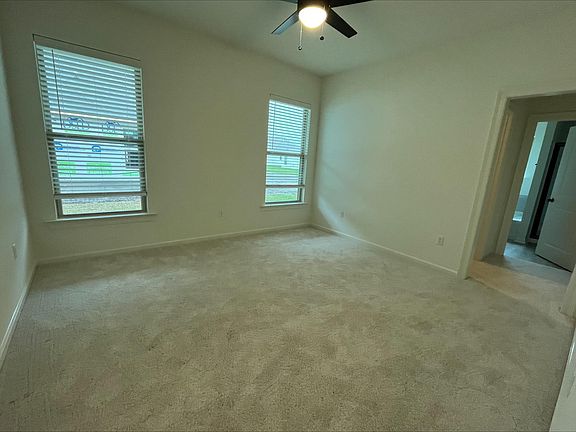 4th image of 308 Jacey Dr