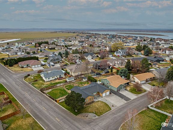 2nd image of 9519 SE Vernal Avenue