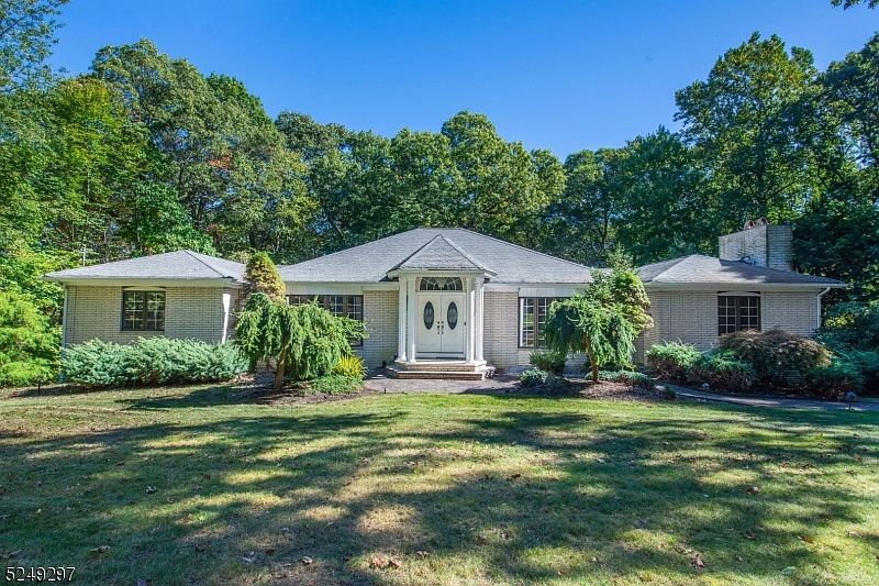 5 Round Hill Ter, Kinnelon, NJ 07405 Zillow