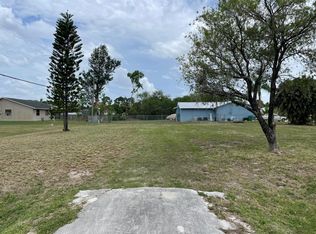 752 NW Biscayne Dr, Pt Saint Lucie, FL 34953
