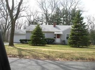 106 Whitmun Rd, Longmeadow, MA 01106