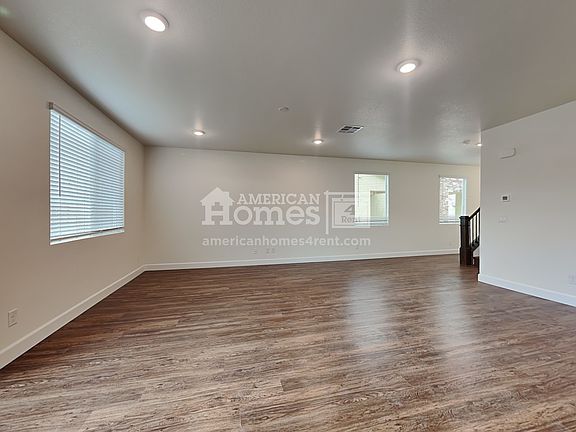 4th image of 6111 Schmidt St