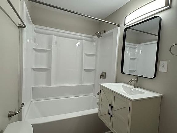 3rd image of 218 W Filbert St APT 4