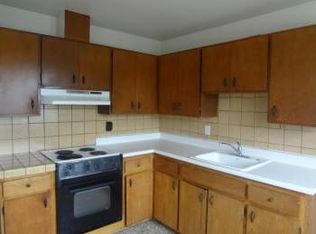 353 88th St APT 4, Daly City, CA 94015