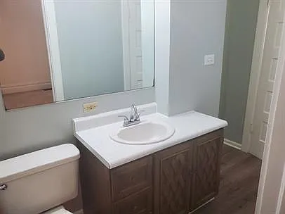 383 Maple Ave — Photo 9