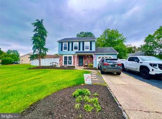 23 Marsham Dr, Marlton, NJ 08053