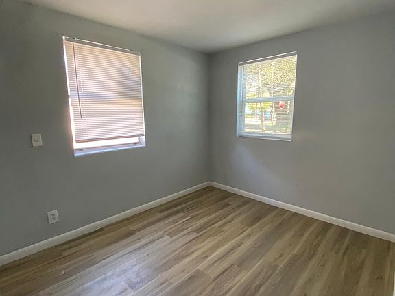 2nd image of 604 W 18th St #4