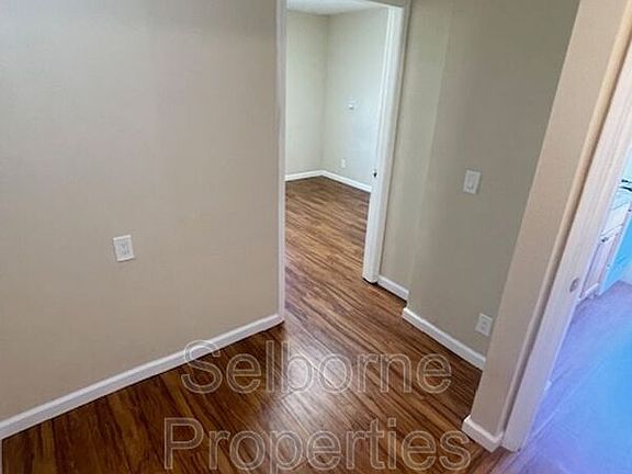 5th image of 524 41st St #C