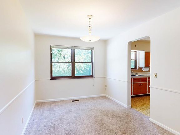 2nd image of 3306 Dolomar Dr
