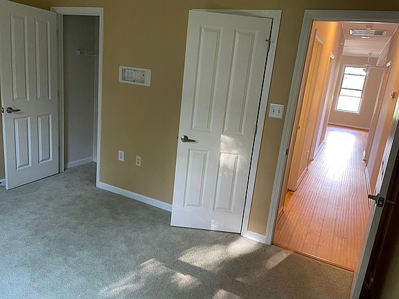 4th image of 5416 Providence Pl