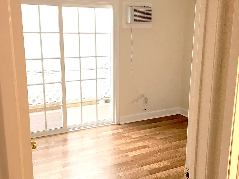 419 Hill St #4 — Photo 7