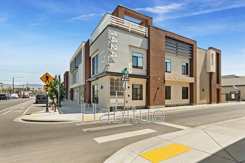 1st image of 1424 W Front St APT 101