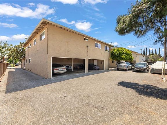 5th image of 581 Nello Dr