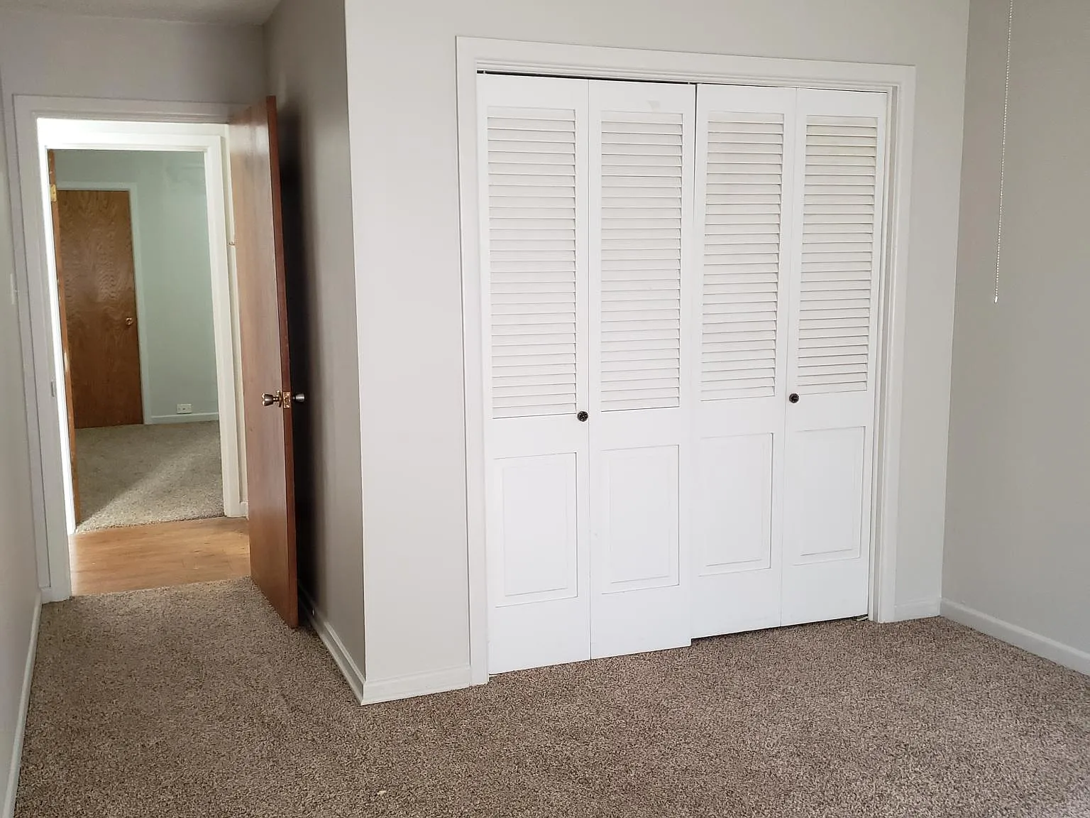 1217 Fisher St — Photo 2