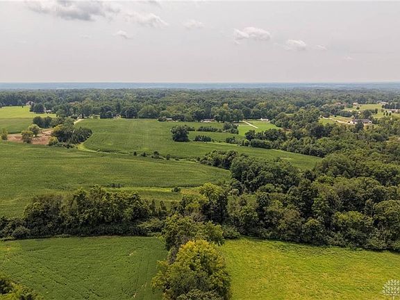 3rd image of 3 Willow Ln