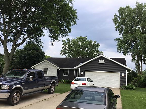 2nd image of 23272 Eastwood Dr