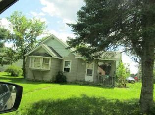 110 2nd Ave E, Floodwood, MN 55736