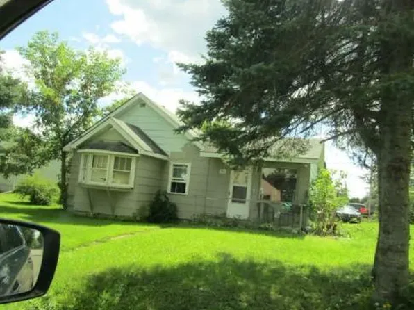 110 2nd Ave E, Floodwood, MN 55736