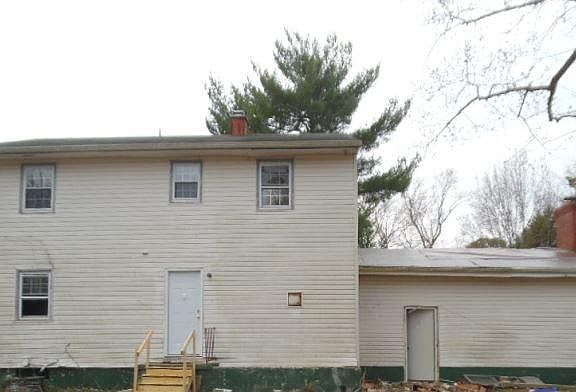 2nd image of 1503 Magnolia Dr