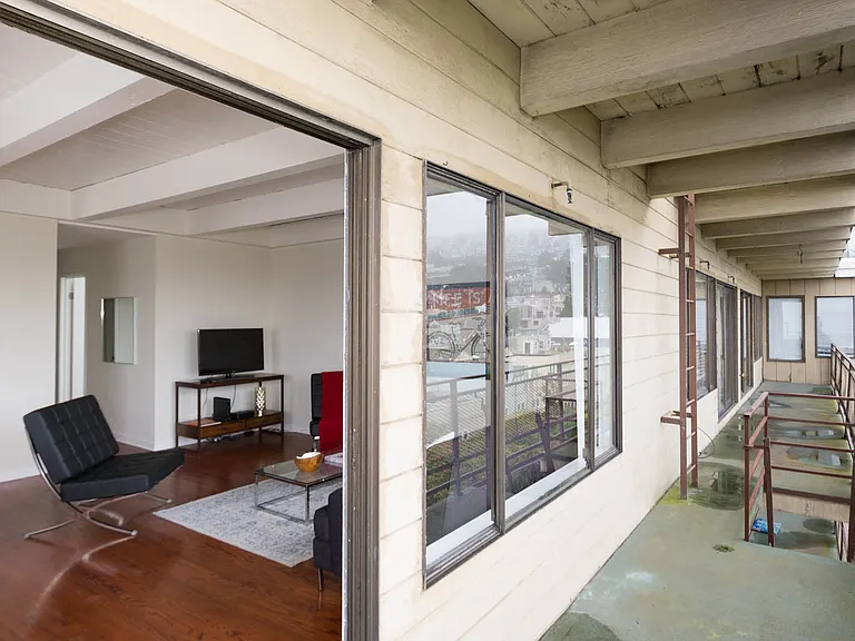 660 Clipper — Photo 11