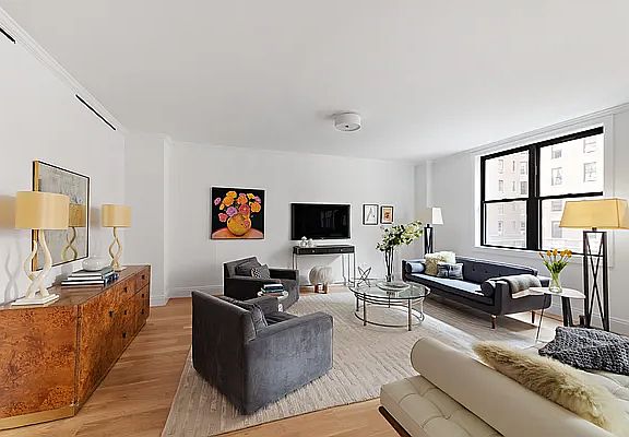 2nd image of 905 W End Ave #52