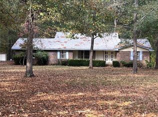 1180 Kay Dr, Conyers, GA 30013