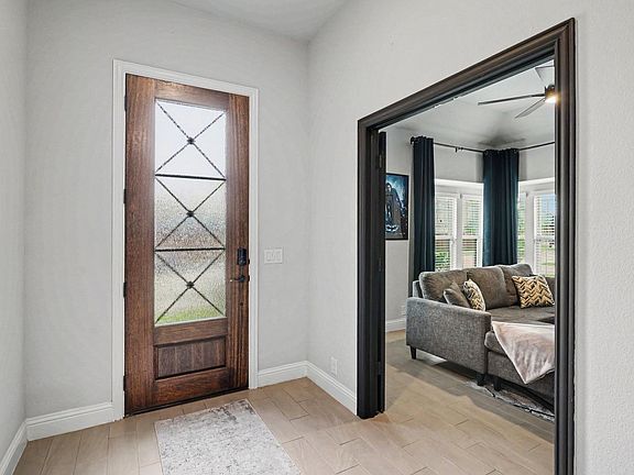 4th image of 4381 Sun Meadow Dr