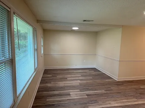 3 bed, 1136 sqft, $1,400 — Photo 3