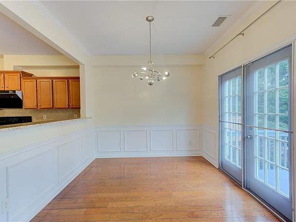 3rd image of 3812 Thayer Trce #3812