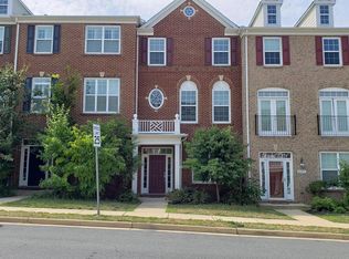 42753 Hay Rd, Ashburn, VA 20147