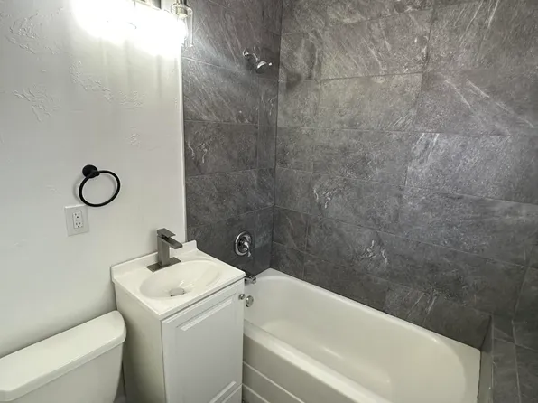 813 Marquette Ave NW, Albuquerque, NM 87102