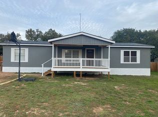 103 E Dawn Dr, Johnson City, TX 78636