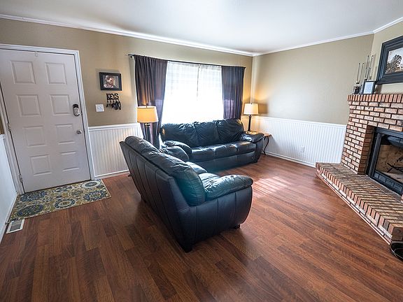 laminate wood flooring