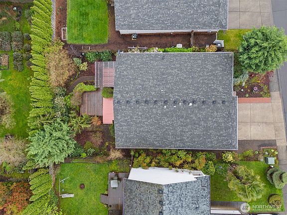 4th image of 7516 NE 67th Street