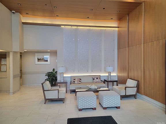 2nd image of 170 W Broadway #3BB