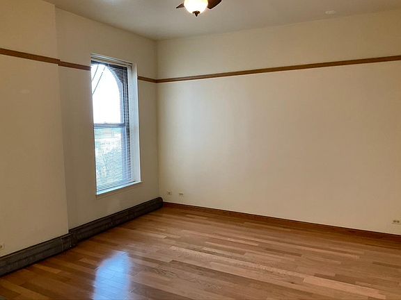 4th image of 104 N Benton St #305