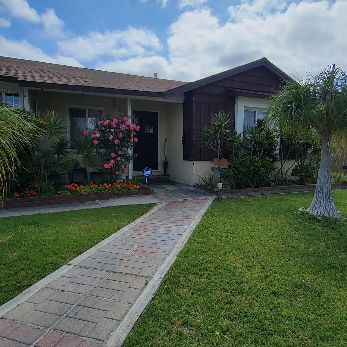 3 bed, 1511 sqft, $1,600 — Photo 1