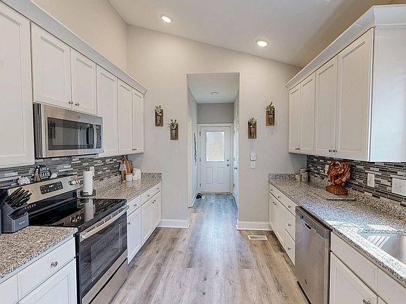 4th image of 310 Chub Lake St